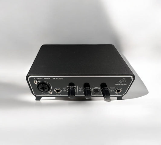 BEHRINGER U-Phoria UMC22 Table Stand Enclosure